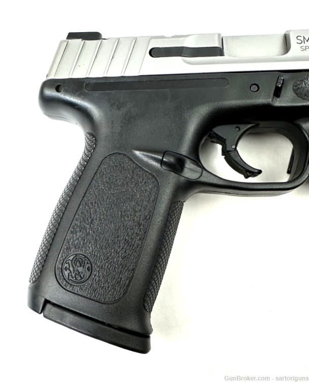 Smith & Wesson sd9ve 9mm semi auto pistol 2-mags-img-2