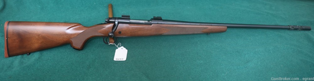 B2717 Winchester model 70 Classic BOSS 300 Win Mag -img-1