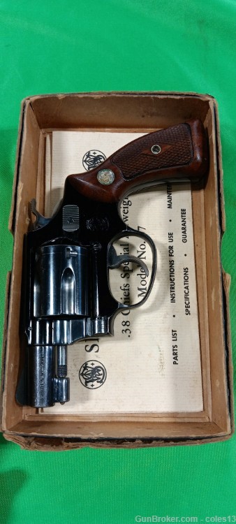SMITH & WESSON MODEL 37 CHIEFS SPECIAL AIRWEIGHT 38SPL -MFG 1961--img-0
