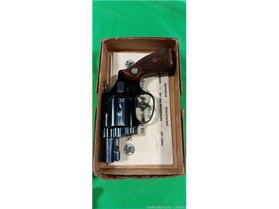 SMITH & WESSON MODEL 37 CHIEFS SPECIAL AIRWEIGHT 38SPL -MFG 1961-