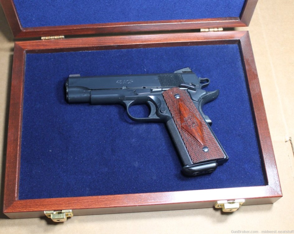 Les Baer custom 1911 S.P.R. 45 ACP swift Response Pistol Night Sights Case -img-0