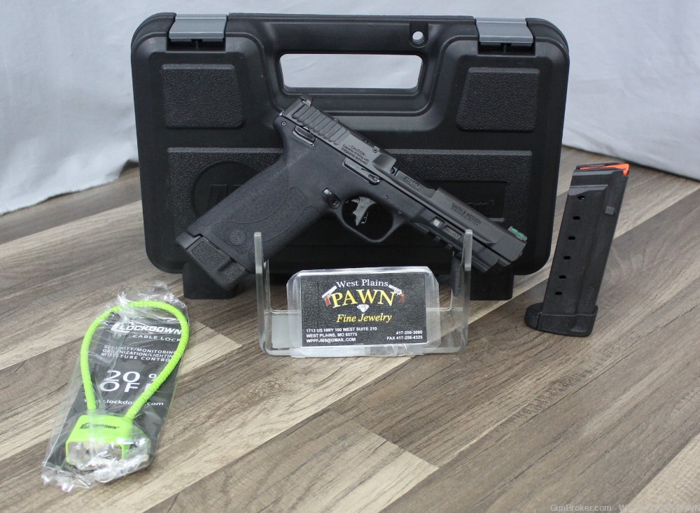 NIB SMITH&WESSON M&P 22 MAGNUM, 22WMR, 5" BRL, 30 RND-img-1