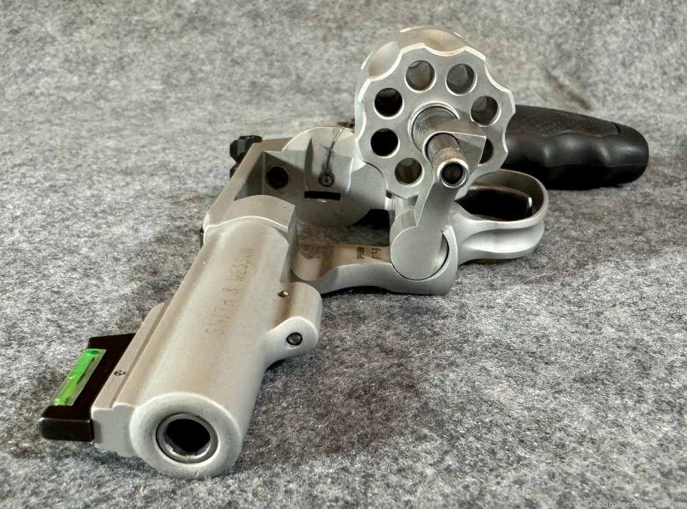 Smith & Wesson 317 Revolver 22LR S&W-img-0