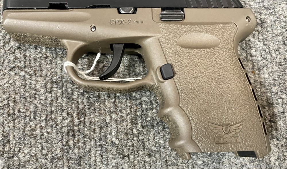 SCCY CPX-2 9mm pistol gently used FDE and Black 1 Mag -img-2
