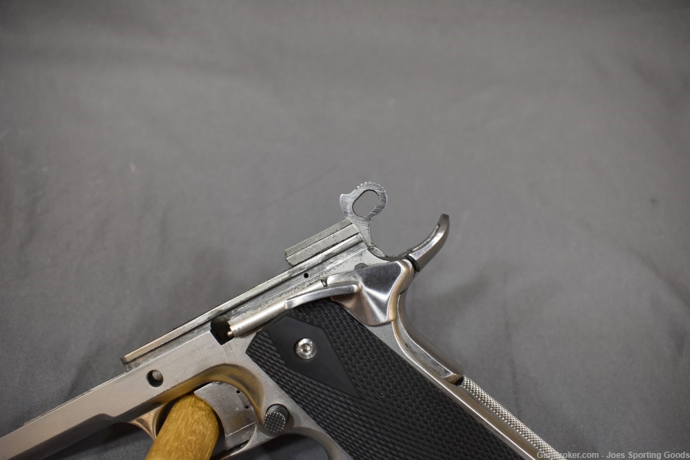 Safari Arms 1911 Frame w/ Black Checkered grips & Case-img-3