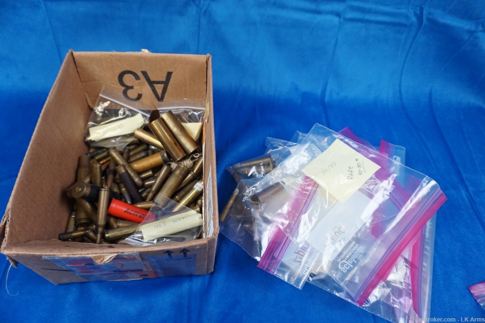 BOX OF MISC VINTAGE RARE AMMO (Winchester, Remington & more)-img-0