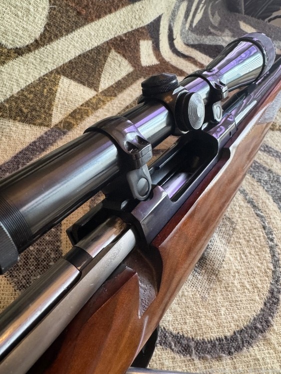 Ruger M77 with Scope, 22-250 Remington -img-1