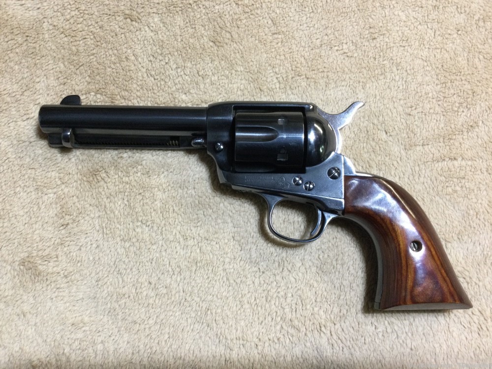 Colt Single Action Army Revolver in 38-40 Win. Cal.-img-1
