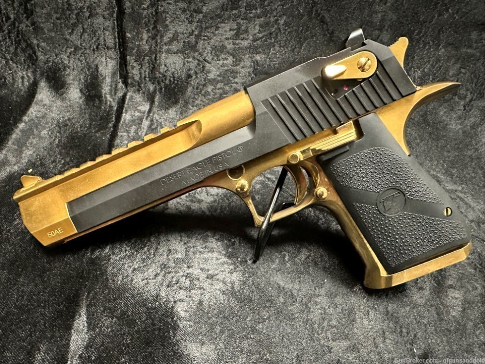  CUSTOM 24KT GOLD WITH BLACK MAGNUM RESEARCH,50AE DESERT EAGLE-img-0