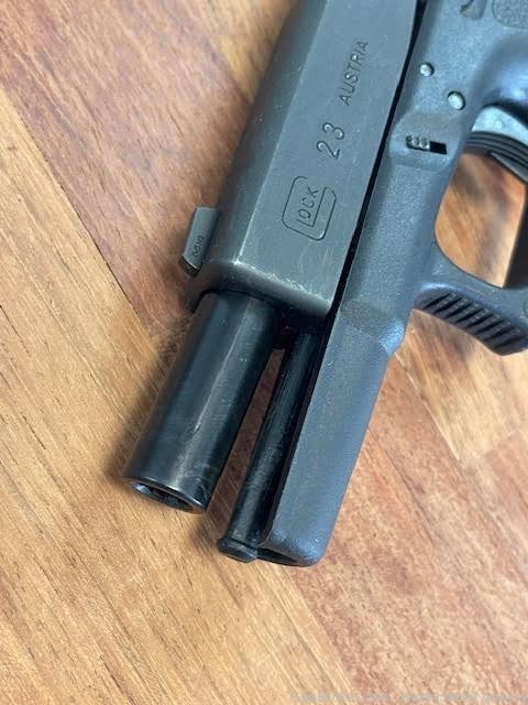 Early Gen2 Glock 23 40SW Excellent with Pre 94 13rnd mags -img-3