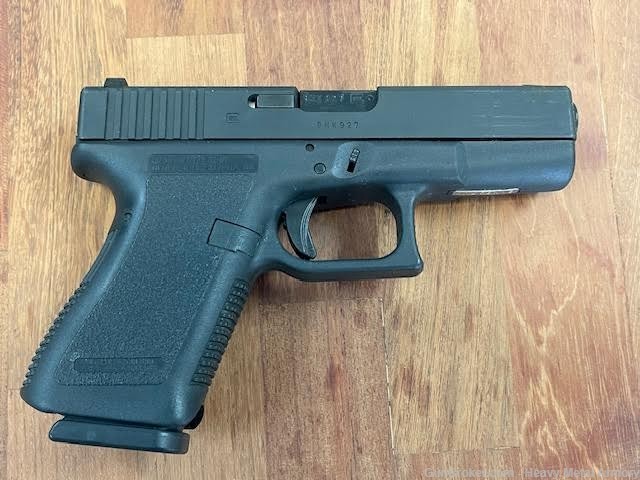 Early Gen2 Glock 23 40SW Excellent with Pre 94 13rnd mags -img-2