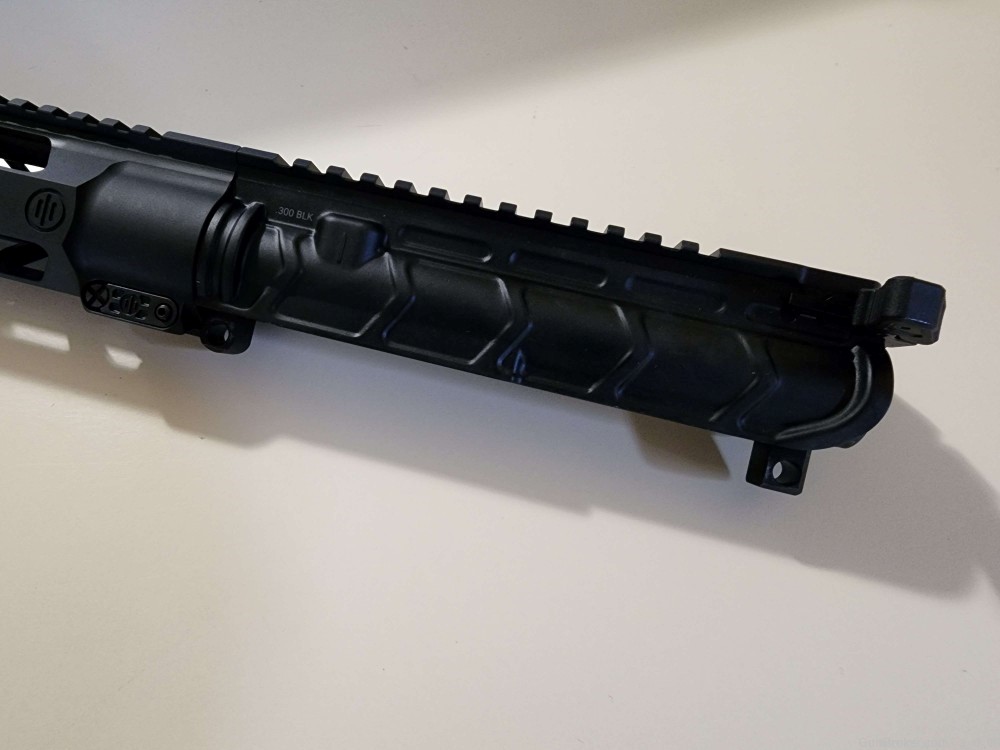Like New MK109 MOD 2-M Upper .300BLK + Mags AR BLK 300 Blackout-img-3