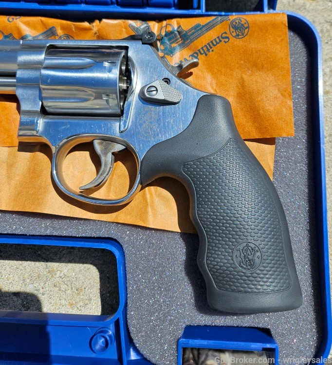 Used Smith & Wesson 686 Plus 357Mag 4" Penny Start-img-11