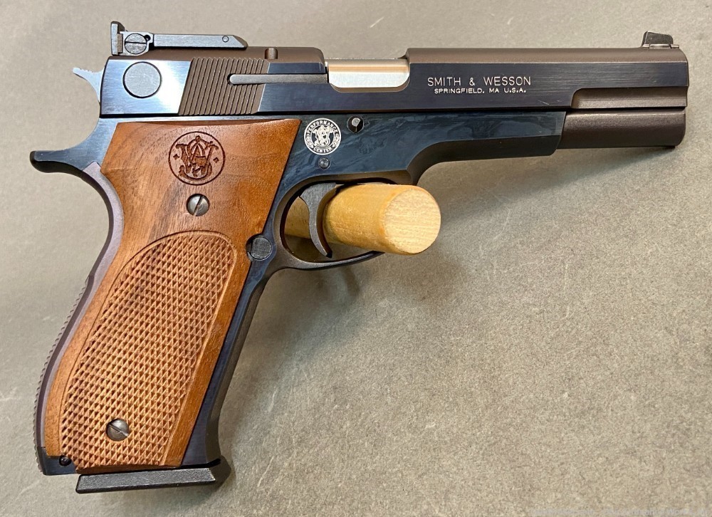 Smith & Wesson S&W Performance Center Model 952-1 Pistol-img-5
