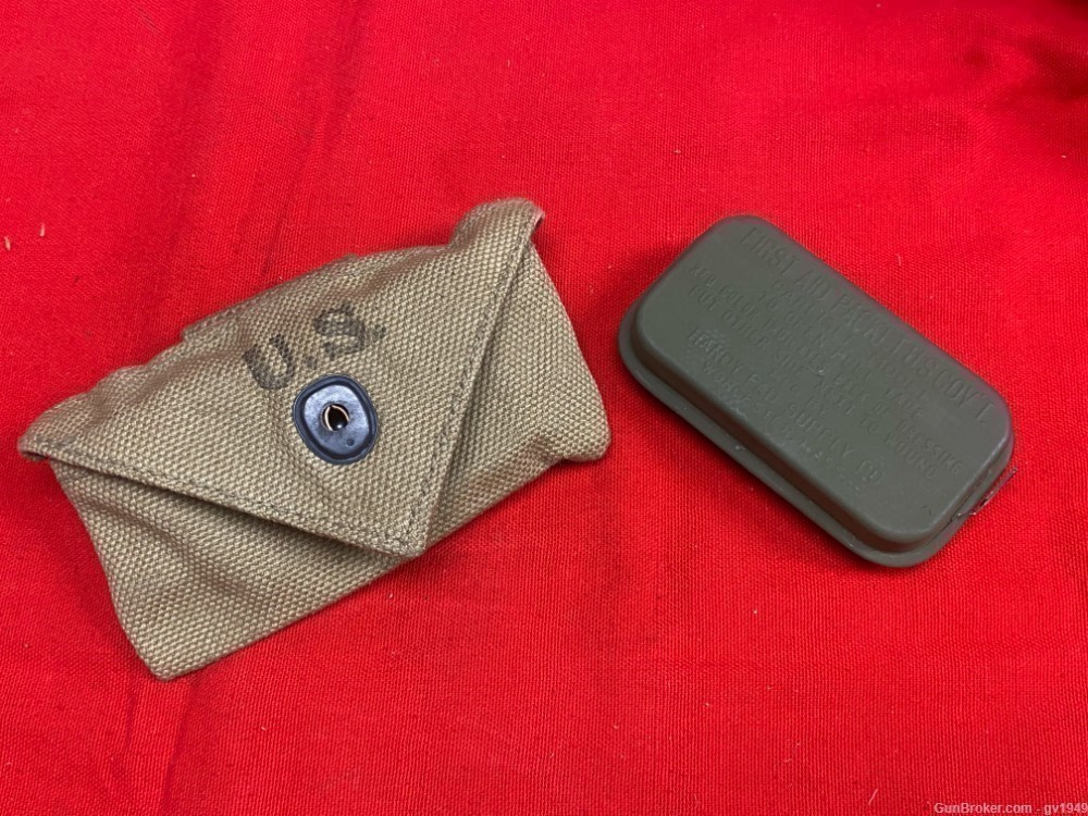 WW2 first aid pouch with compress-img-0