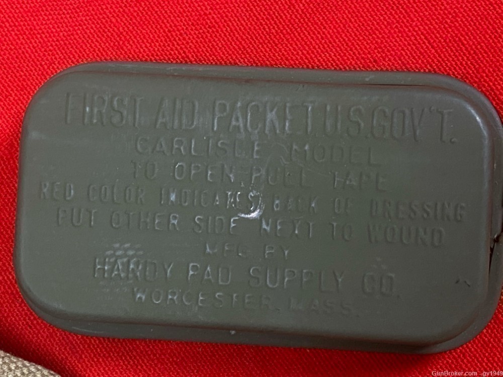 WW2 first aid pouch with compress-img-3