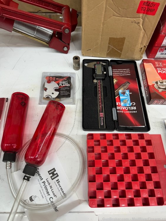 HORNADY RELOADING PRESS AND TONS MORE! READ DESCRIPTION FOR FULL LIST!-img-9