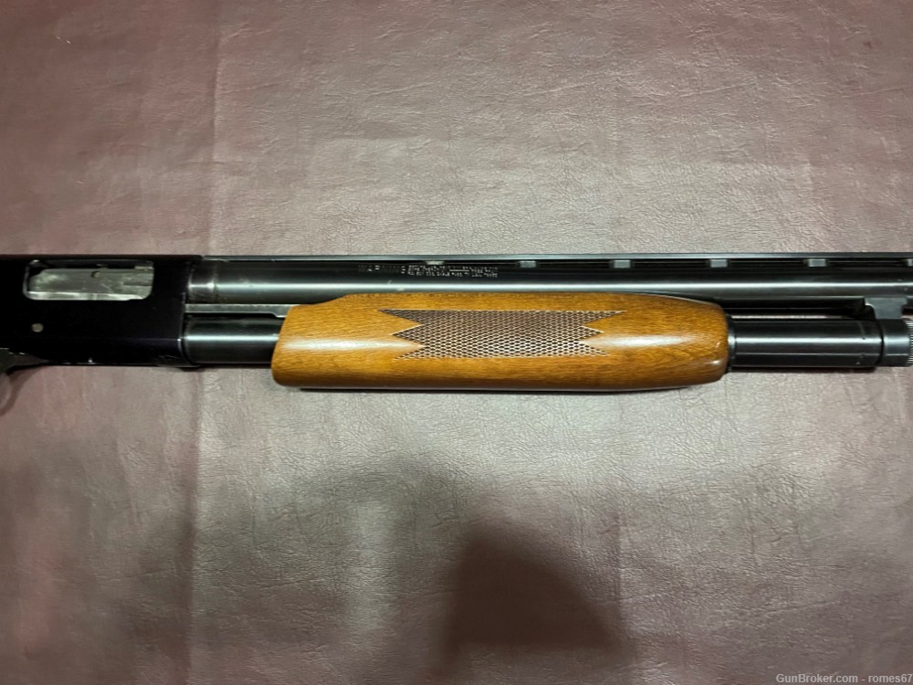 Mossberg 500A 12ga 28" Vent Rib with Changeable chokes Minty-img-3