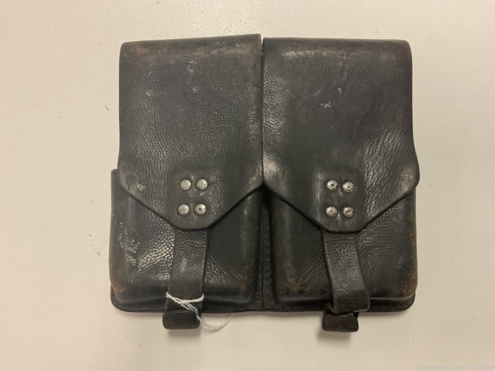AUSTRIAN FAL LEATHER DUAL MAGAZINE POUCH-img-0