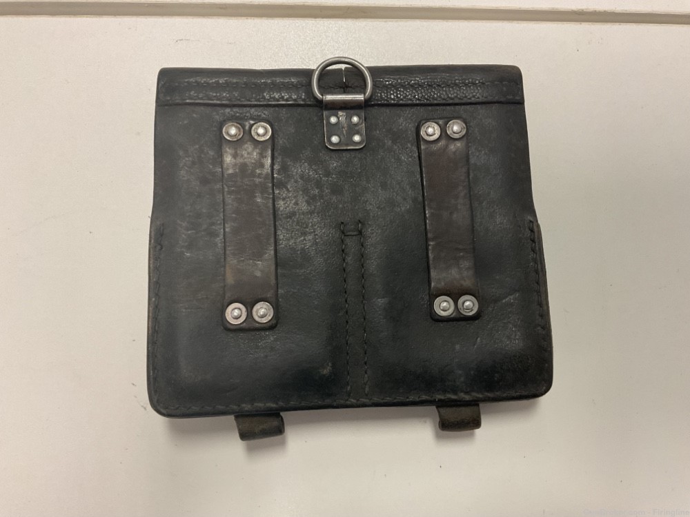 AUSTRIAN FAL LEATHER DUAL MAGAZINE POUCH-img-1