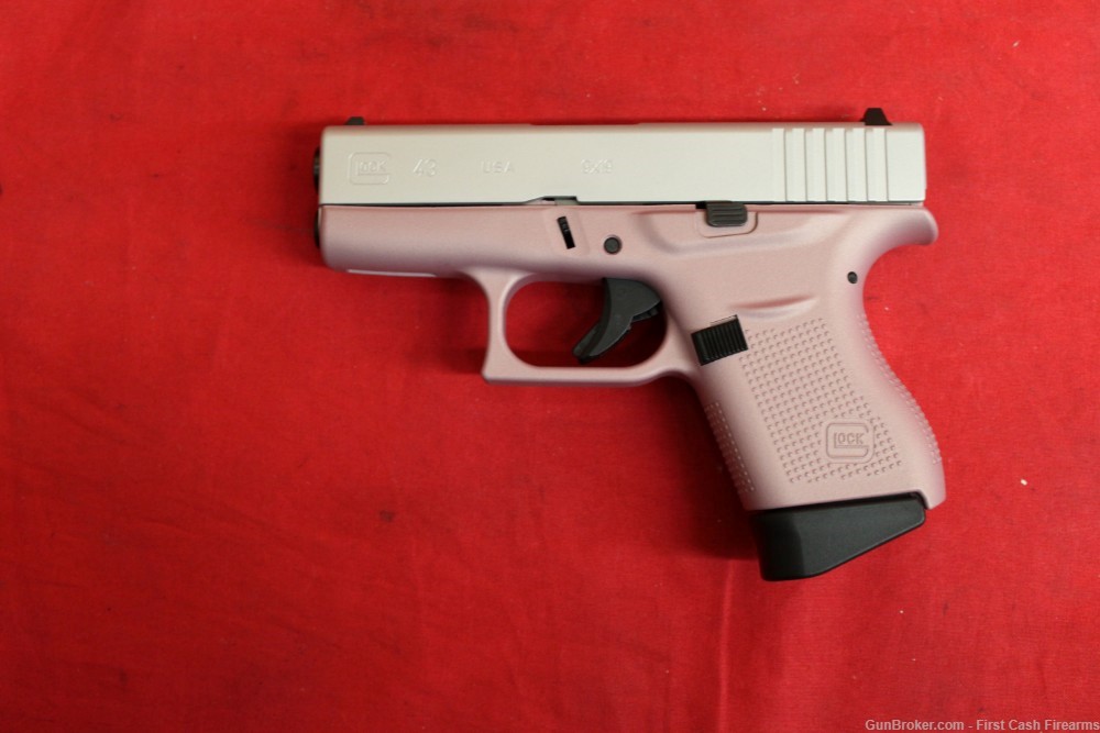 Glock 43 9mm, Custom Finish By Apollo Custom Inc.-img-3