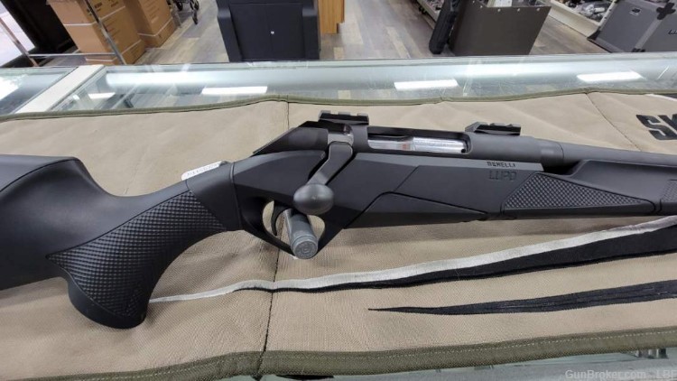 Benelli Lupo 6.5 Creedmoor 24" Bbl. Blk Synthetic Stock (Clean Bore)-img-4