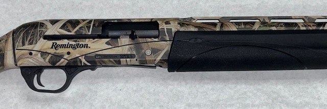Remington V3 Field Sport 12 Gauge Semi-Automatic Shotgun with Mossy Oak-img-9