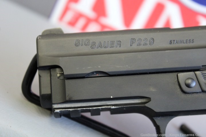 Sig Sauer P229 9mm Item D-img-4