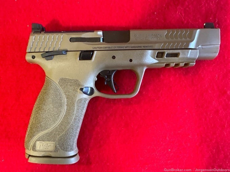 NEW Smith and Wesson M&P9 2.0 FDE 9mm-img-0