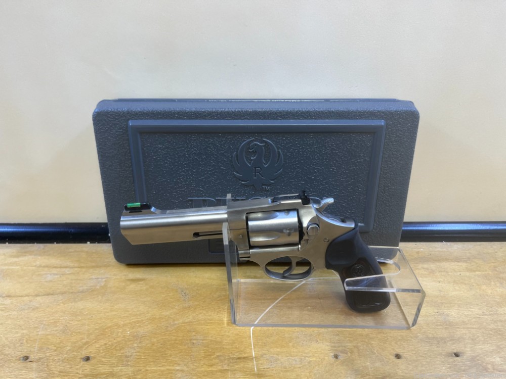 Ruger SP101 .327 Fed Mag Revolver 4" 6 Round - Pre Owned-img-0