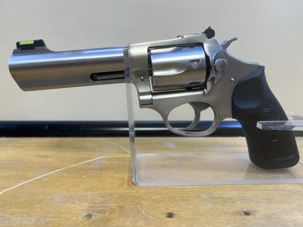Ruger SP101 .327 Fed Mag Revolver 4" 6 Round - Pre Owned-img-3