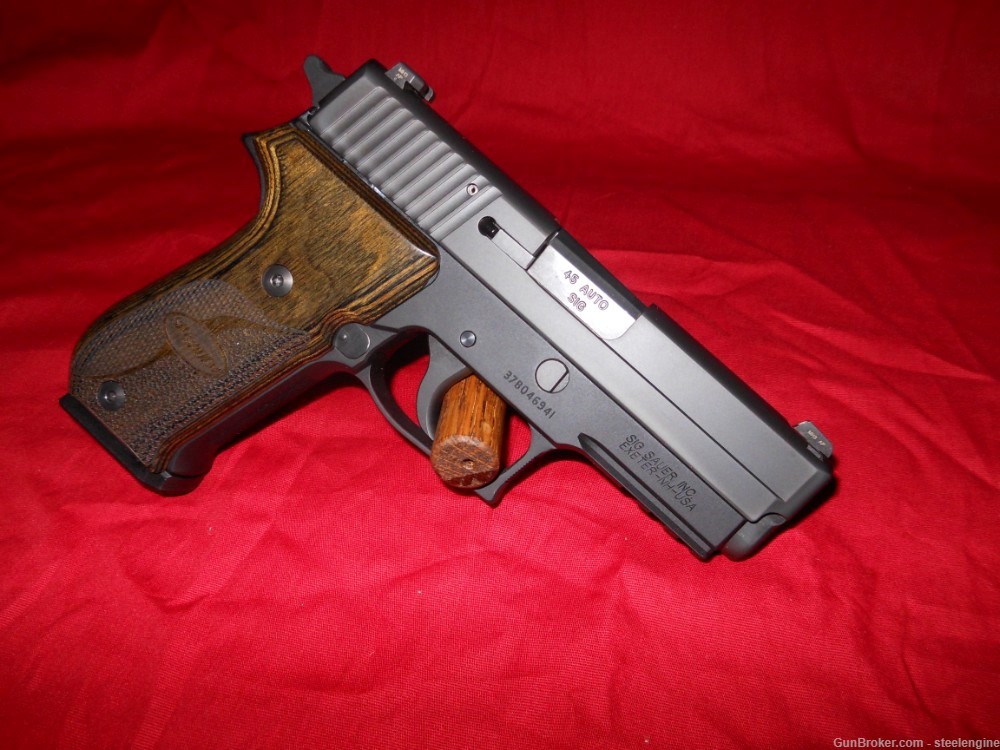 Sig Sauer P220 P220R 3.9” Brl Carry Pistol 8 RD .45ACP Rail & Night Sights-img-0