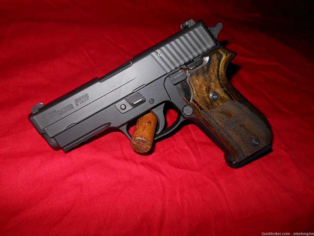 Sig Sauer P220 P220R 3.9” Brl Carry Pistol 8 RD .45ACP Rail & Night Sights-img-1