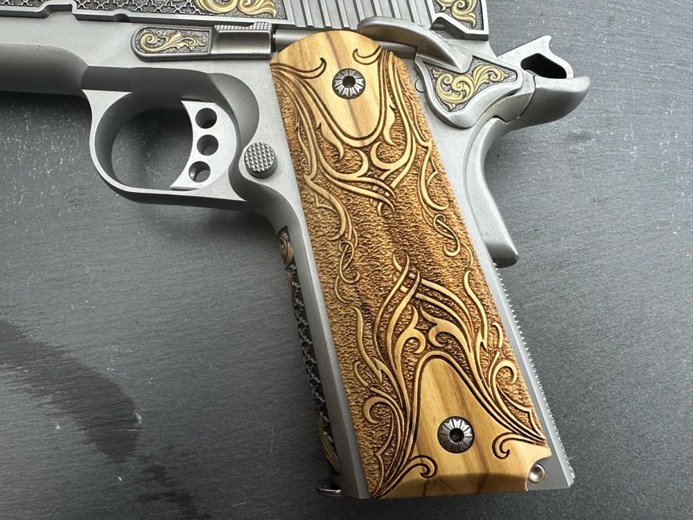 FACTORY 2ND - Kimber 1911 Custom Engraved Royal Chateau AA by Altamont-img-4