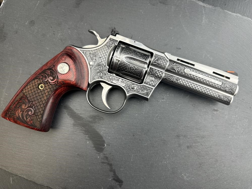 FACTORY 2ND - Colt Python ENGRAVED Royal Snake Scale by Altamont 4.25"-img-11