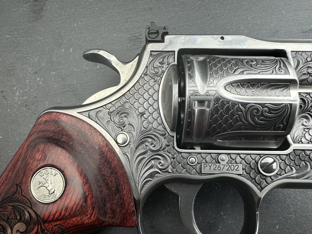 FACTORY 2ND - Colt Python ENGRAVED Royal Snake Scale by Altamont 4.25"-img-9