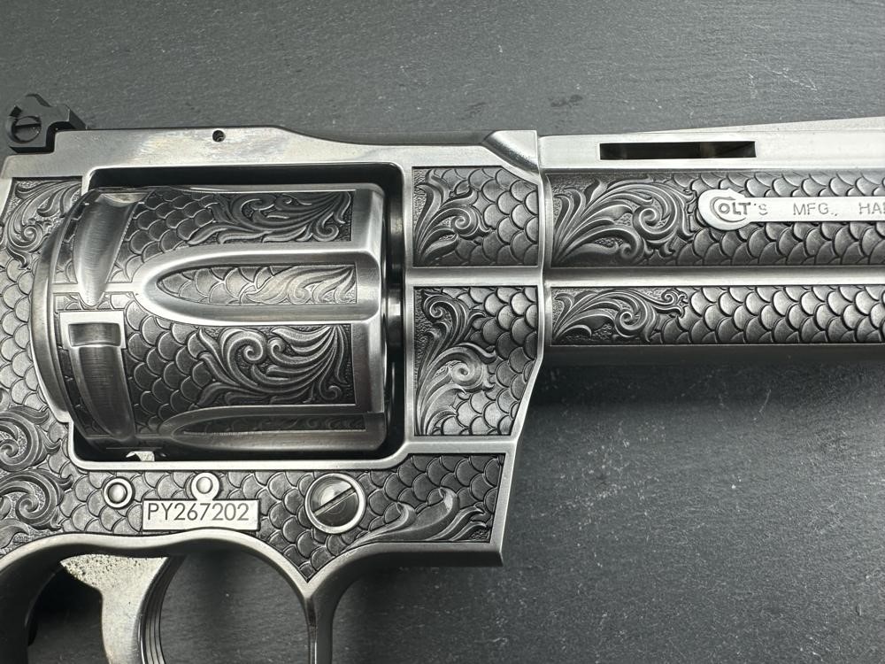 FACTORY 2ND - Colt Python ENGRAVED Royal Snake Scale by Altamont 4.25"-img-8