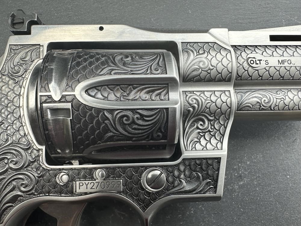 FACTORY 2ND - Colt Python 2020 ENGRAVED Royal Snake Scale by Altamont 3"-img-9