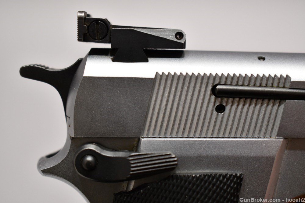 Nice Browning Hi Power Mark III Hard Chrome Semi Auto Pistol 9mm 1995-img-4
