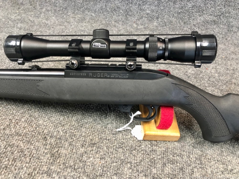 Ruger 10/22 Rifle from 2013 used about mint with scope and two magazines -img-6