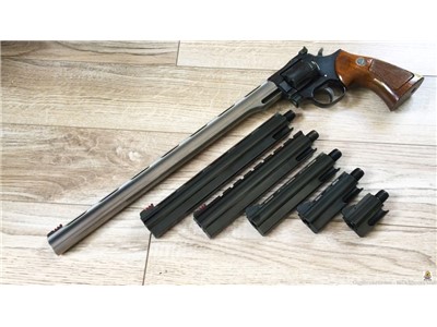 Dan Wesson 15-2VH SUPER 6-barrel Set 15" to 2.5" EWK 357 Magnum 38 SPL