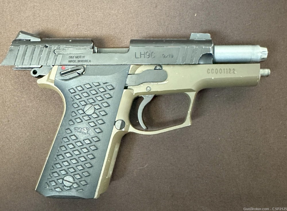 Lionheart Industries LH9C 9mm Compact Handgun w/ Case & 2 Mags-img-8