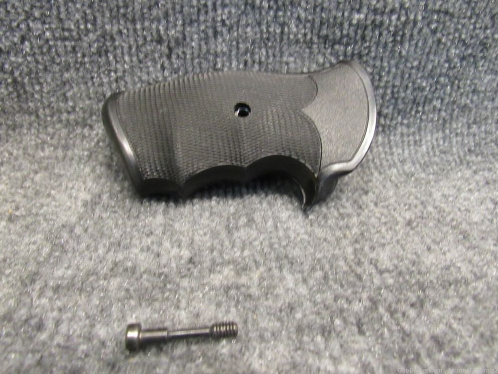 Smith & Wesson Pachmeyr rubber K frame grips-img-0