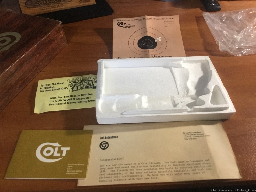 Colt Detective Special, 1978 wood grain box with papers-img-4