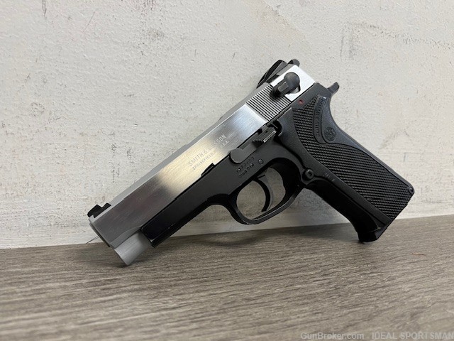 SMITH & WESSON 910 9MM TWO TONE RARE 15+1 ROUNDS DOUBLE ACTION-img-0