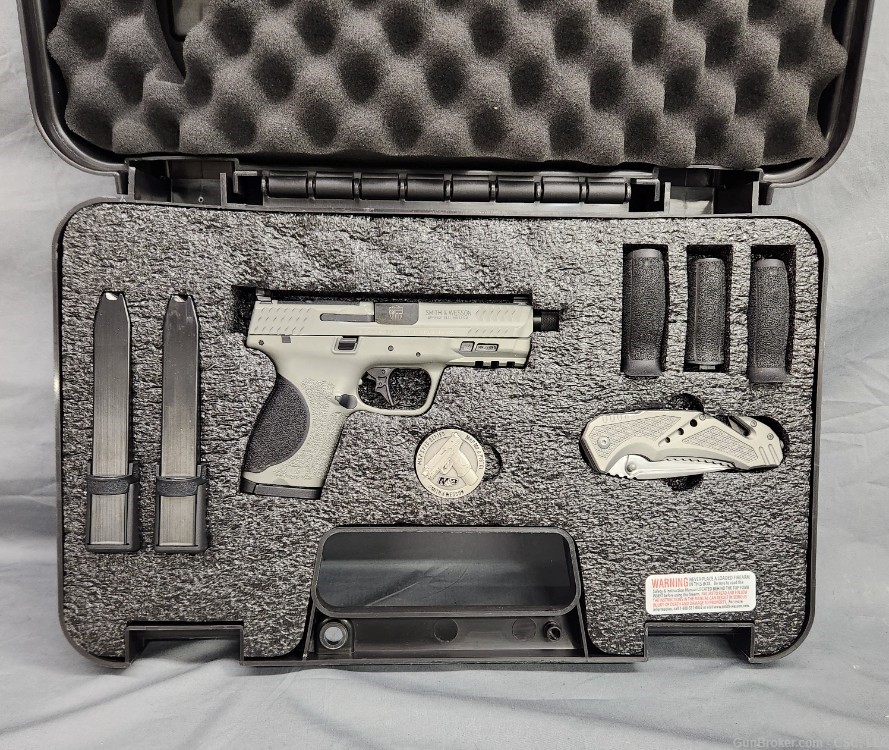 Smith & Wesson M&P9 Compact M2.0 Spec Series gray Cerakote 13625-img-1