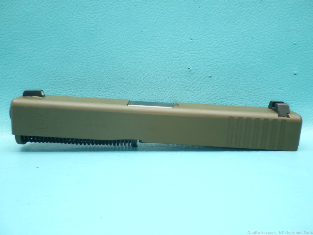 Glock 19 Gen 3 9mm 4" FDE OEM Complete Slide Assembly w/ Night Sights-img-1