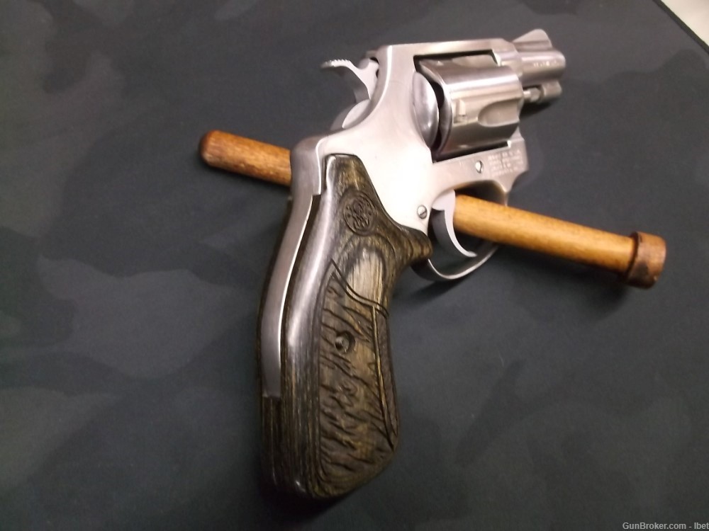 Smith and Wesson Model 60 .38SPL 1 7/8-img-4