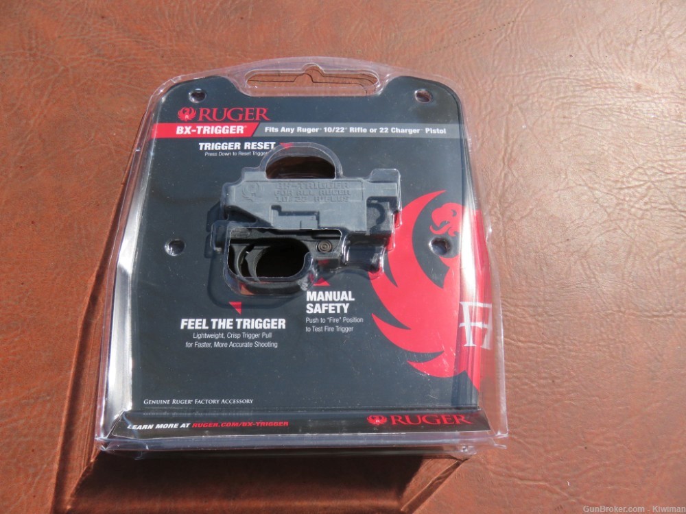 Ruger 10/22 New Stock new trigger, Mag, Scope Mfg. 2019 Nice!-img-10