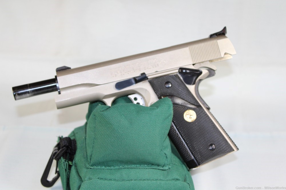 Colt MK IV Series 70 Government Model 45 ACP; Made 1981; Book-img-9